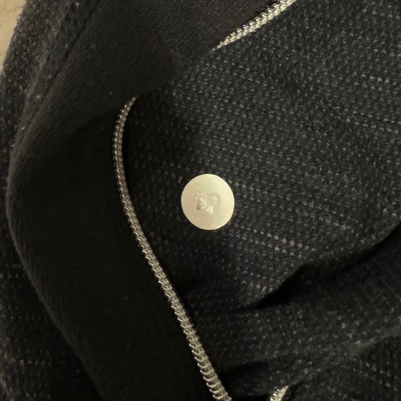 Lululemon Full Length Define Jacket Herringbone/Dark Grey - Picture 2 of 4